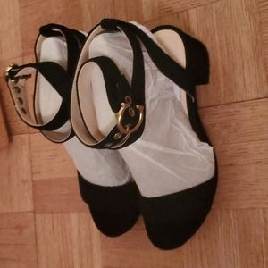 Coach Serena Suede Sandal Black size 6